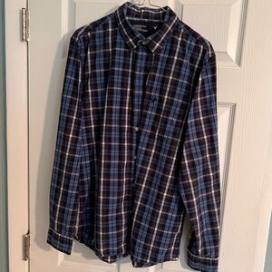 American Eagle Outfitters Men's Black and Blue Checkered Shirt